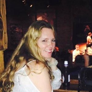 Meet your Posher, Lynda